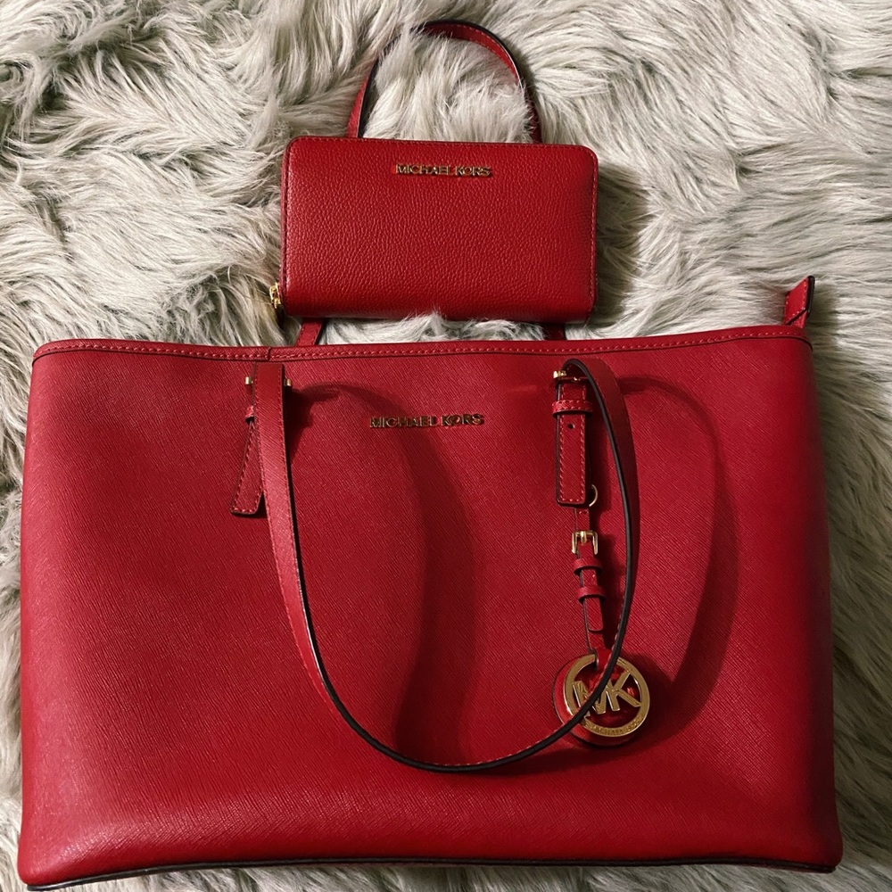 Top-Zip Michael Kors Tote Bag + Wallet